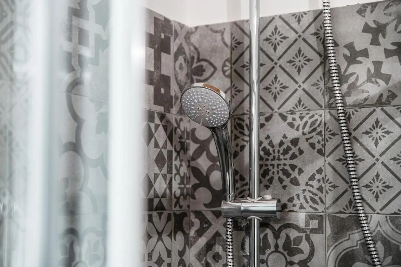 Guest house Spazio 77 - The House Of Travelers Como