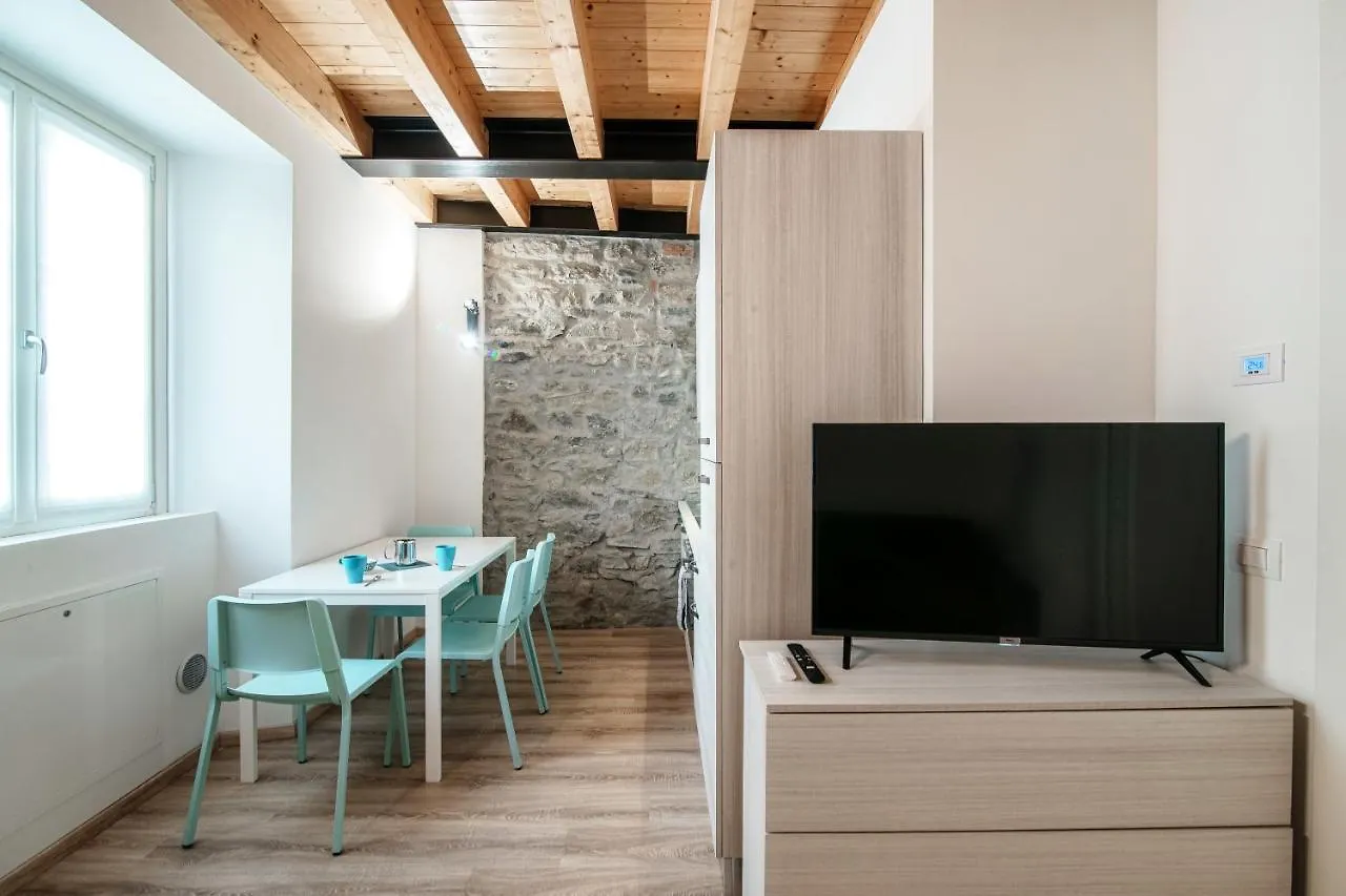 Spazio 77 - The House Of Travelers Como